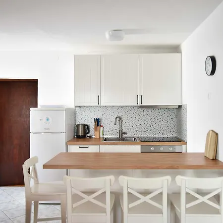 דירה Stefani By El-pi Tours *