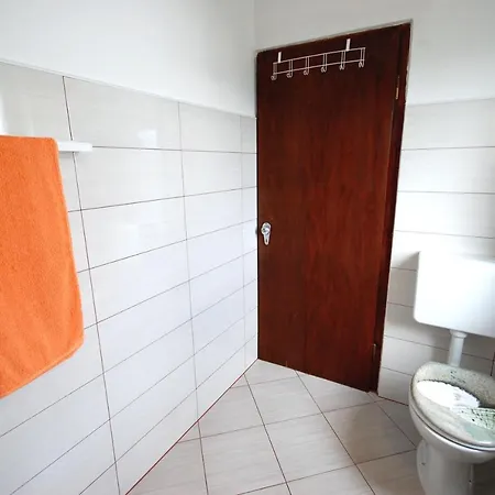 아파트 Stefani By El-pi Tours 니바이스