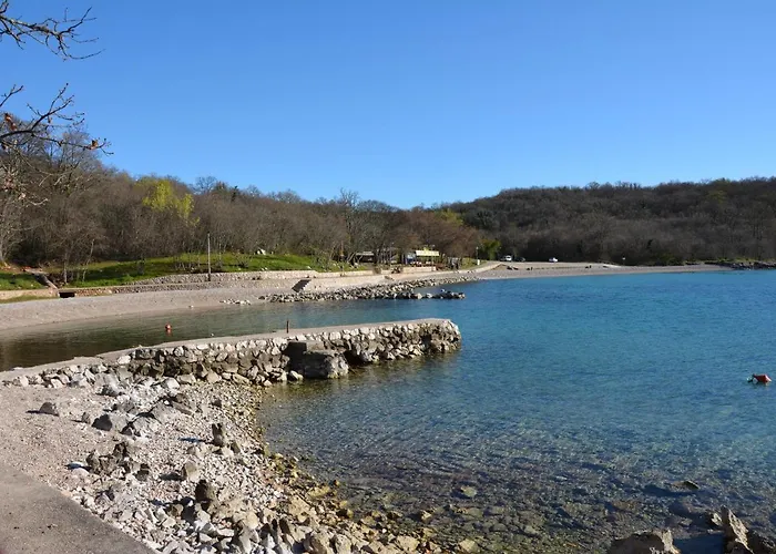 Stefani By El-pi Tours Njivice