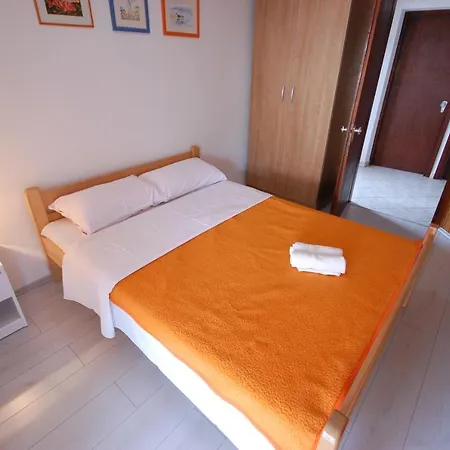 Stefani By El-pi Tours Apartment *