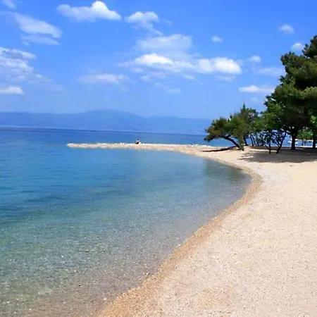 Stefani By El-pi Tours * Njivice